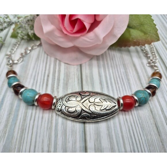 NWOT Cute Faux Stone Bead and Silver Tone Charm & Chain Boot Bracelet Accessory - Picture 4 of 6